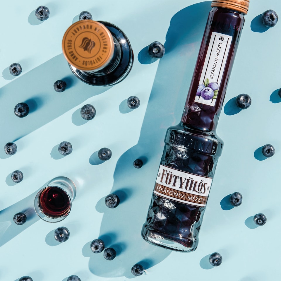 image 1 of Fütyülős Blueberry Liqueur with Honey 24,5% 0,5 l