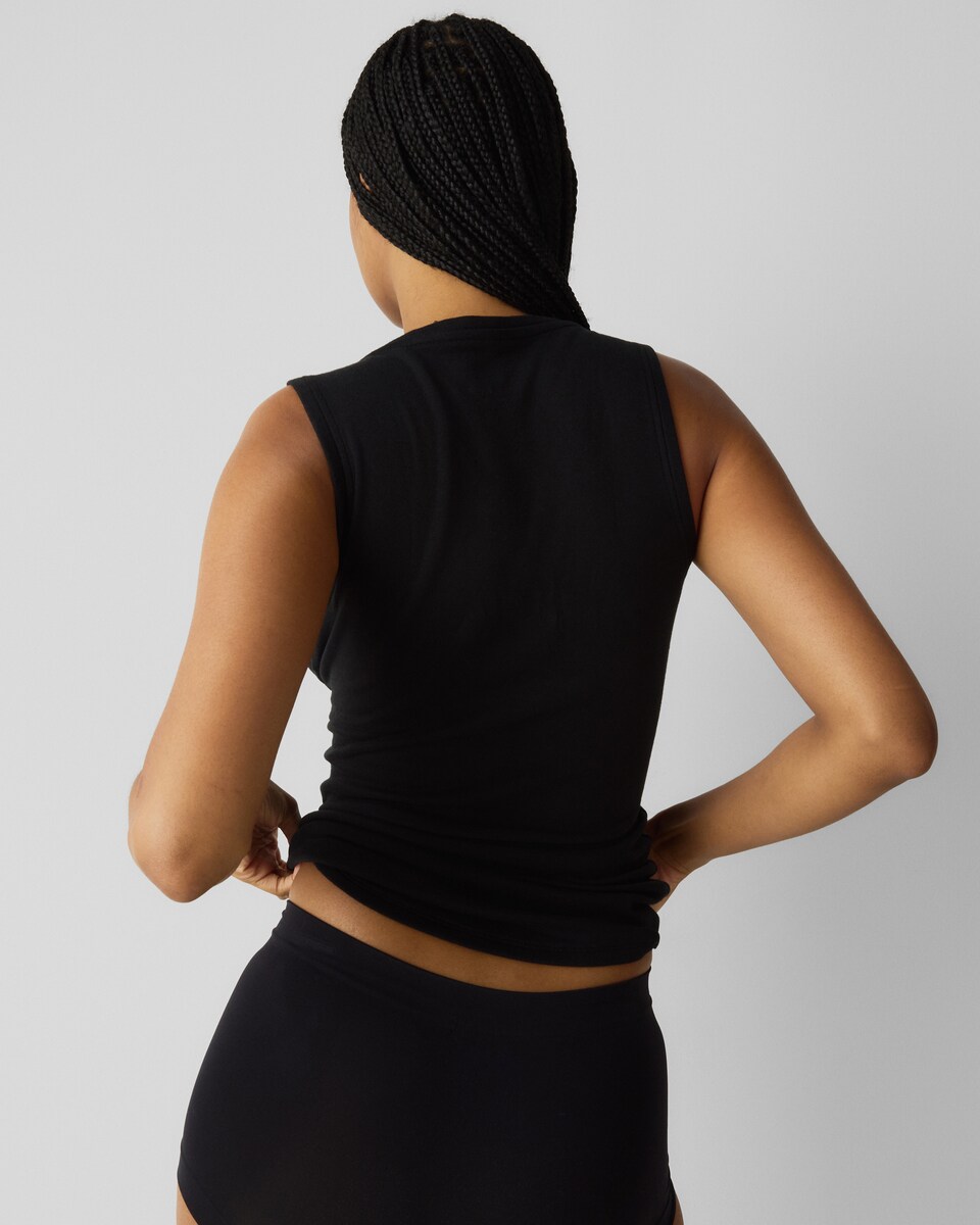 image 1 of F&F WARMPLUS™ Medium Warmth Thermal Vest in Black