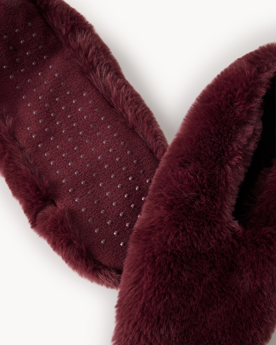 image 1 of F&F Faux Fur Fleece Lined Slipper Socks in Burgundy