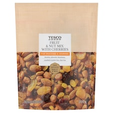 Tesco Mix of Raisins, Peeled Nuts and Canned Fruit 200g