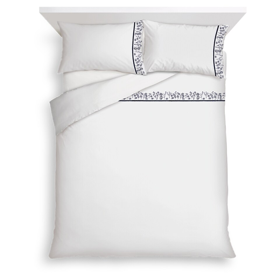 TESCO EMB FLORAL DUVET SET K/SIZE