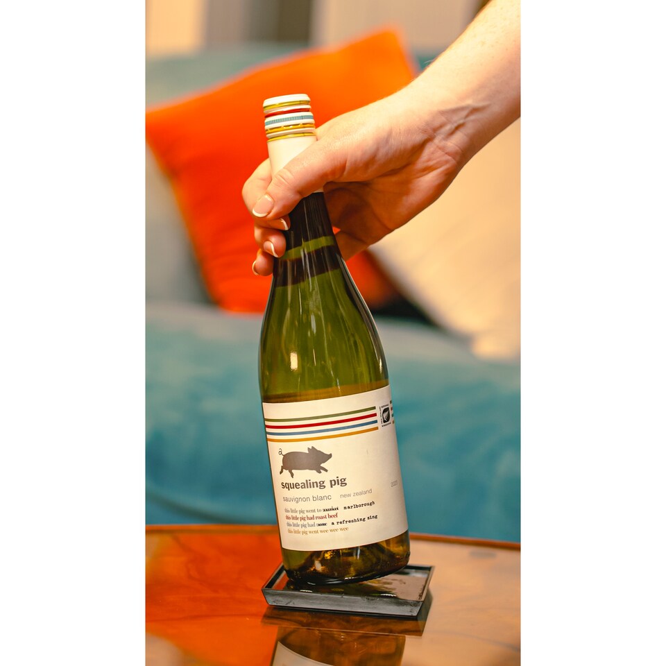 image 1 of Squealing Pig Sauvignon Blanc 750ml