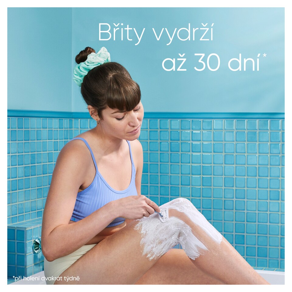 Obrázek 1 pro produkt Venus Smooth Holicí Strojek + 2 Hlavice + Gillette Satin Care Gel Na Holení