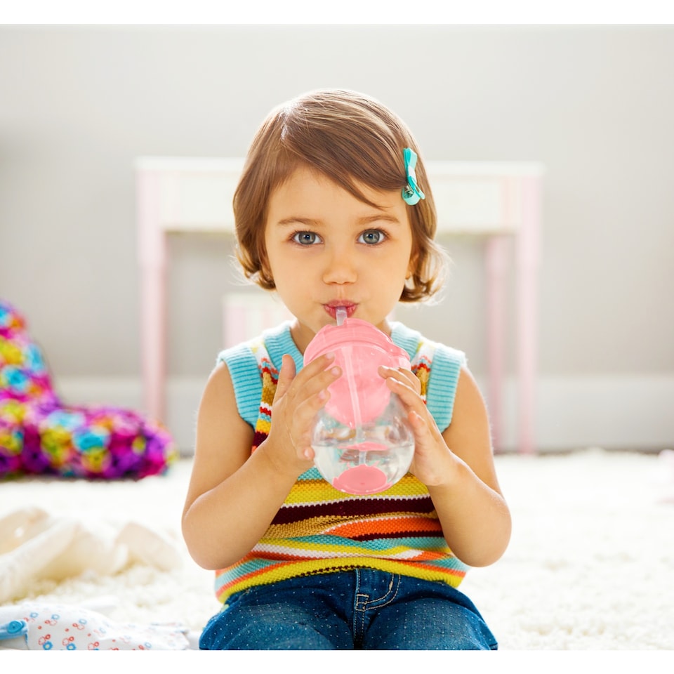 image 1 of Munchkin Cup Tip & Sip 7Oz/207Ml