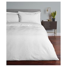Fox & Ivy White Heatset Duvet Set Superking