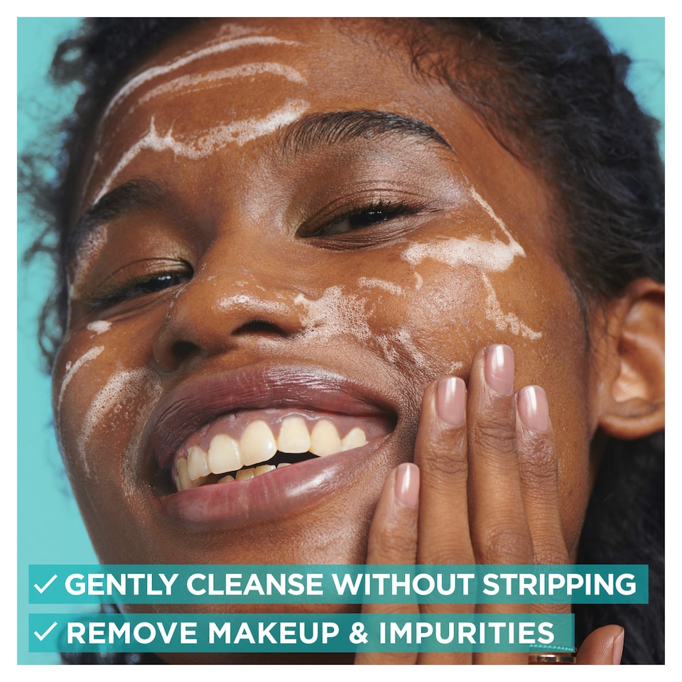 image 1 of Garnier Skinactive Soothing Aloe Cream Cleanser 250ml