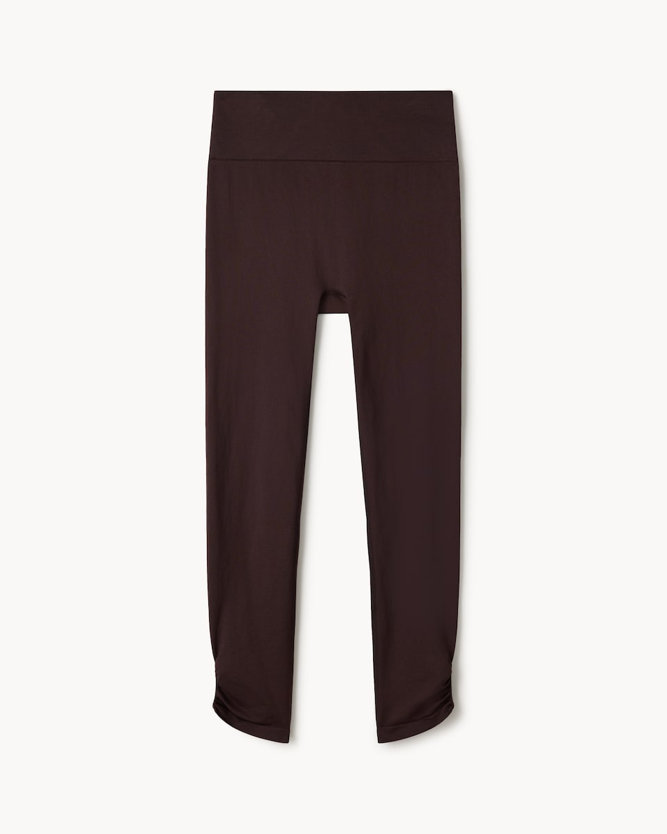 image 1 of F&F Active SEAMLESS Ruched Hem Leggings in Chocolate