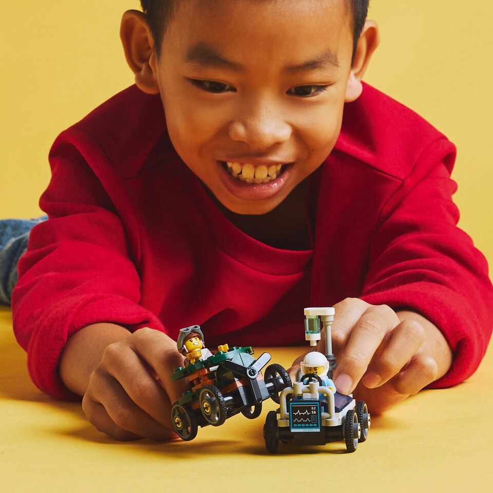 Obrázek 1 pro produkt LEGO City 60459 Závodní balíček: Letadlo vs. nemocniční lůžko