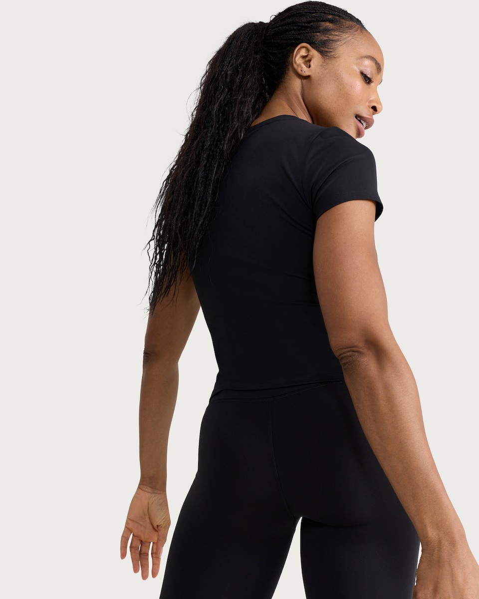 image 1 of F&F Active EVERYHOUR Short Sleeved T-Shirt in Black