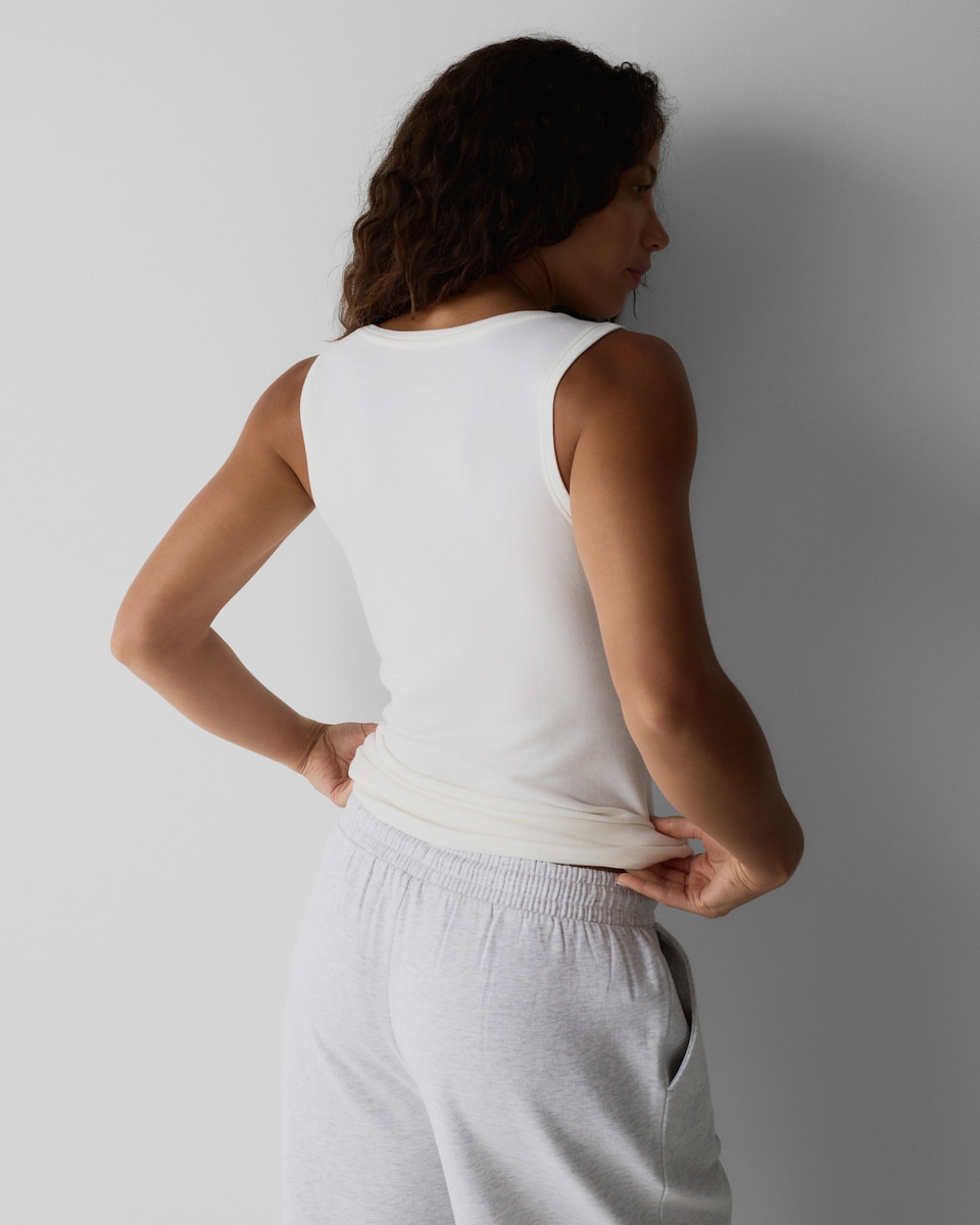 image 1 of F&F WARMPLUS™ Medium Warmth Thermal Vest in White