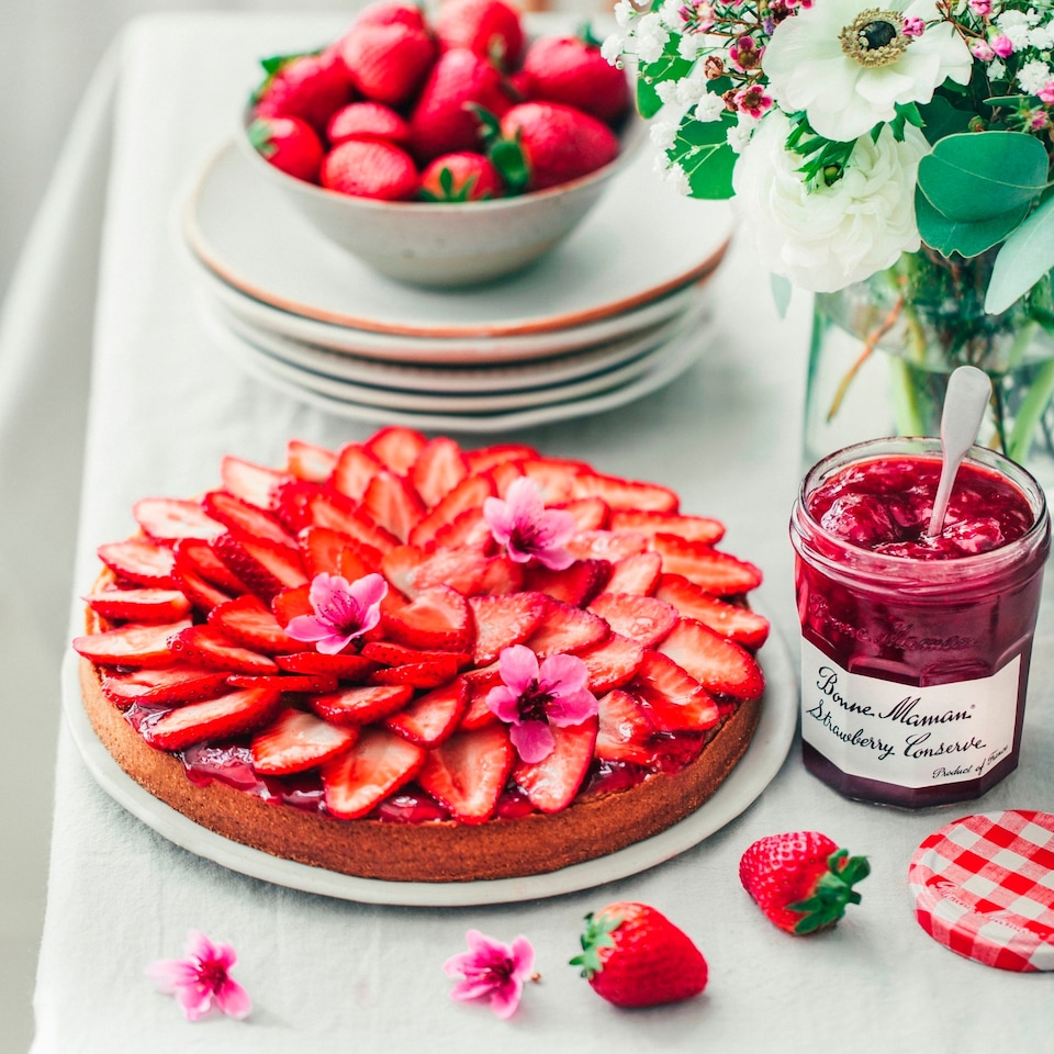 image 1 of Bonne Maman Strawberry Conserve 370G