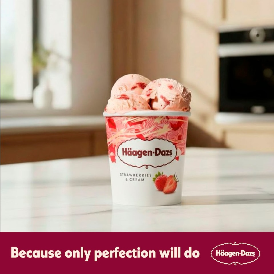 image 1 of Haagen-Dazs Ice Cream - Strawberries & Cream 460ml