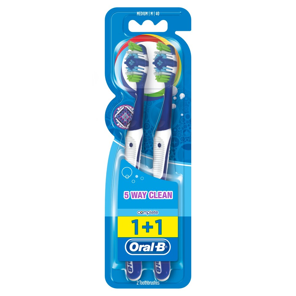 Obrázek 1 pro produkt Oral-B Complete 5 Way Clean Středně Měkký Manuální Zubní Kartáček 2 Ks