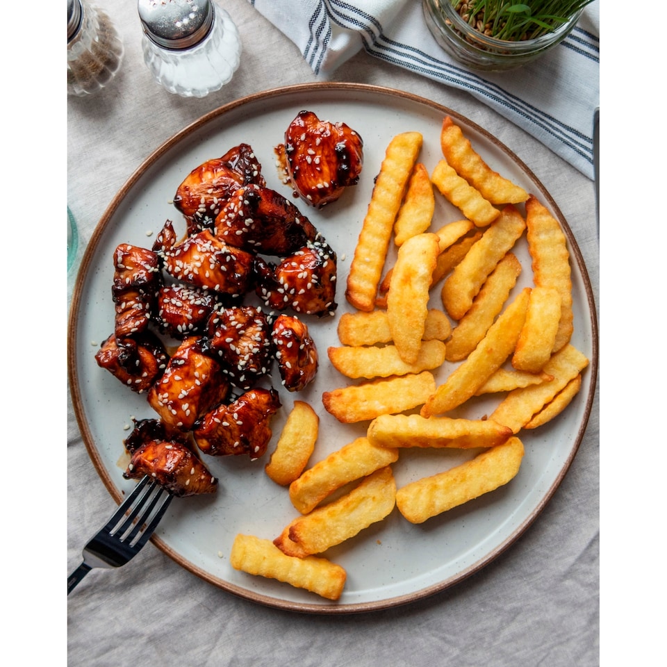 image 1 of McCain Home Chips Crinkle Cut 1kg