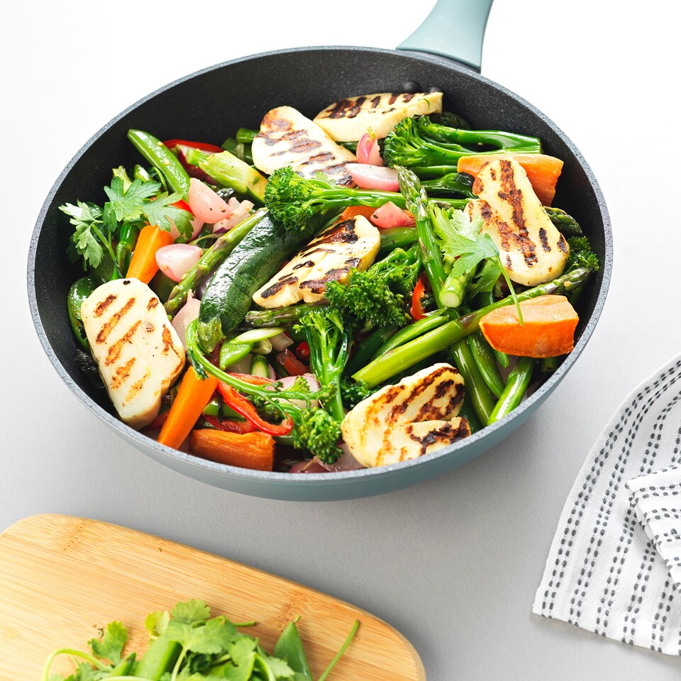 image 1 of Salter Megastone Thermo Collar Stirfry Pan 28Cm