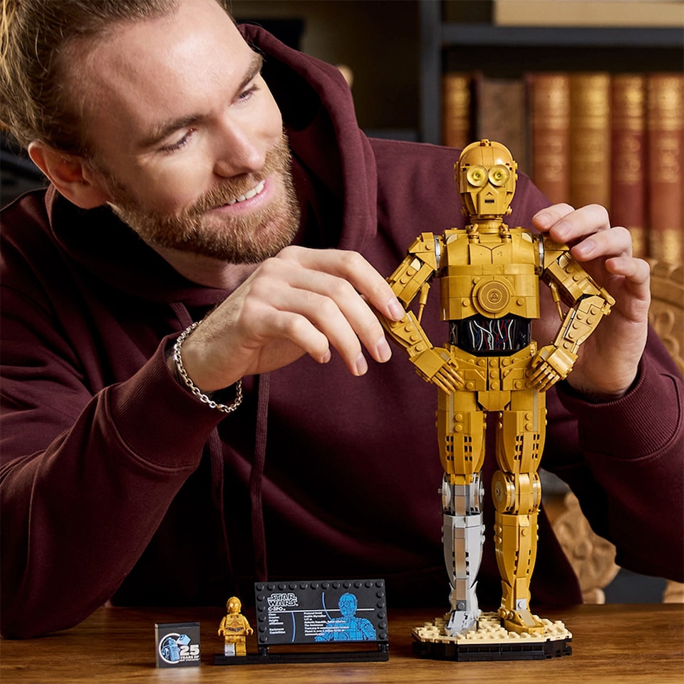 LEGO Star Wars 75398 C-3PO  1. kép