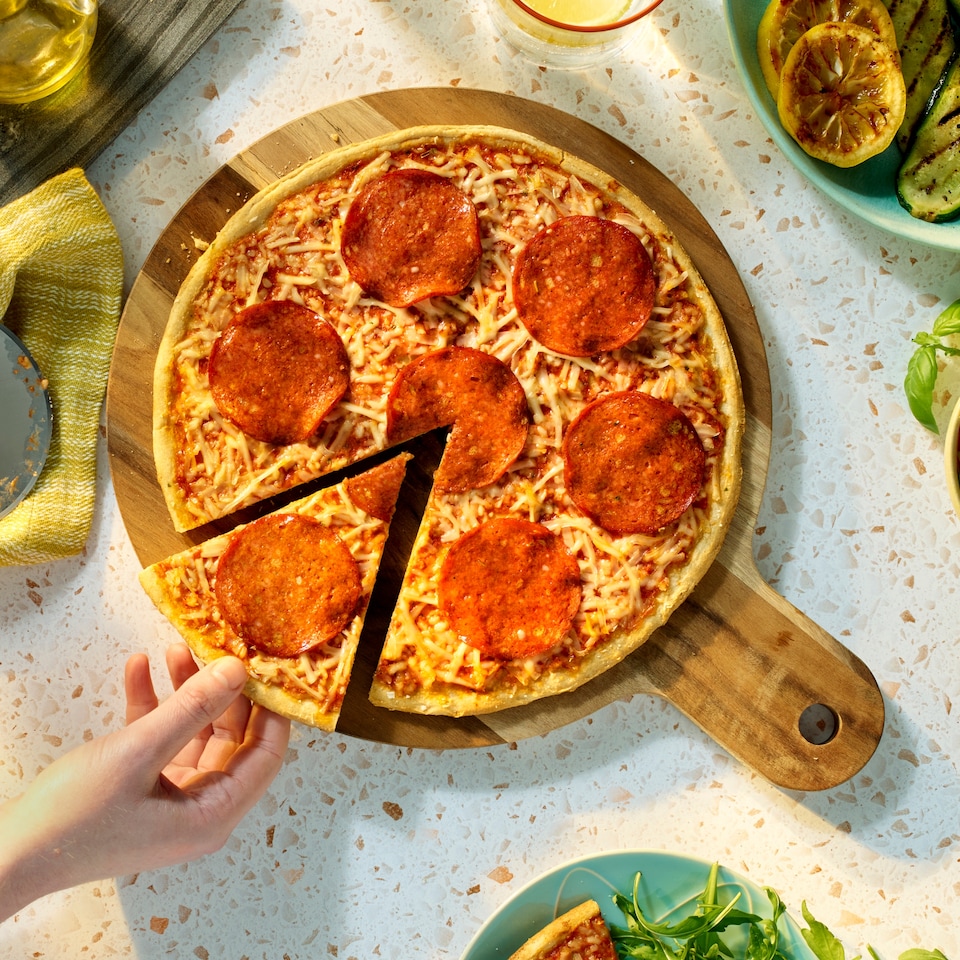 image 1 of Dr. Oetker Ristorante Vegan Pepperoni Salame Pizza 295g