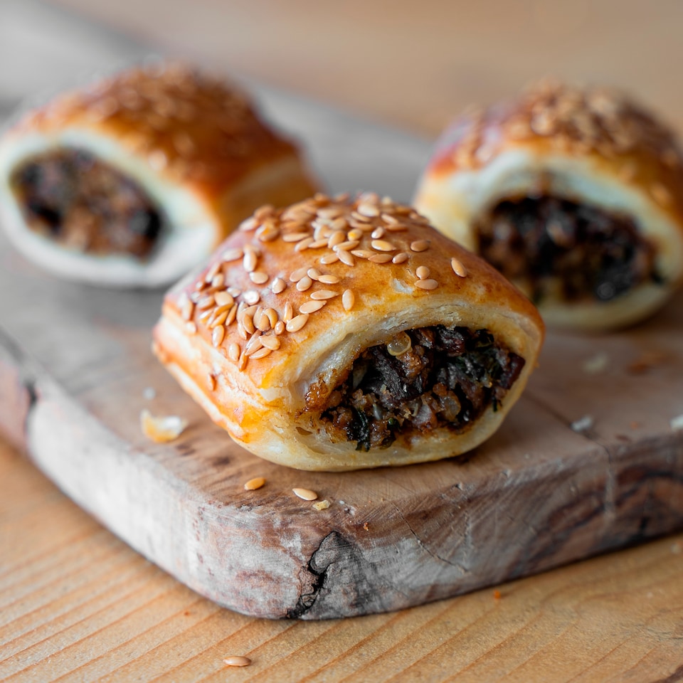 image 1 of Higgidy Hoisin Pulled Mushroom & Spring Onion Rolls 160g