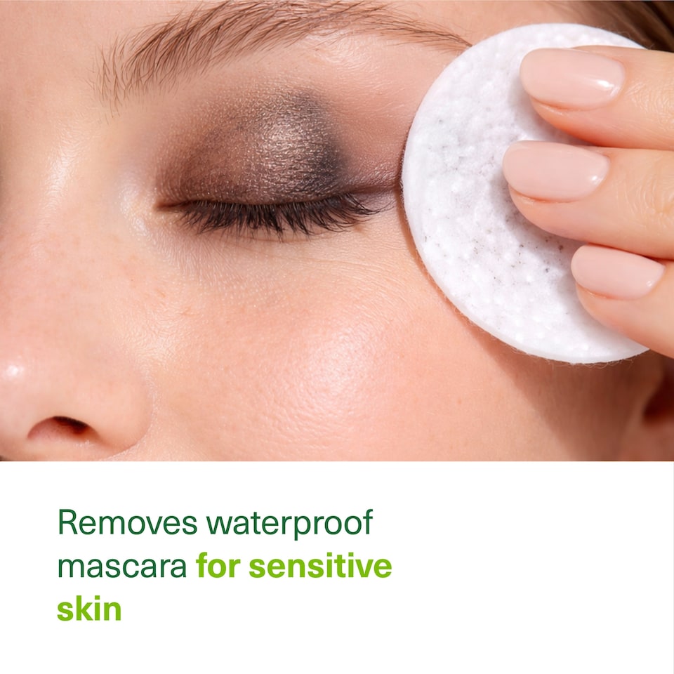image 1 of Simple Kind To Eyes Eye Make-Up Remover Pads 30S