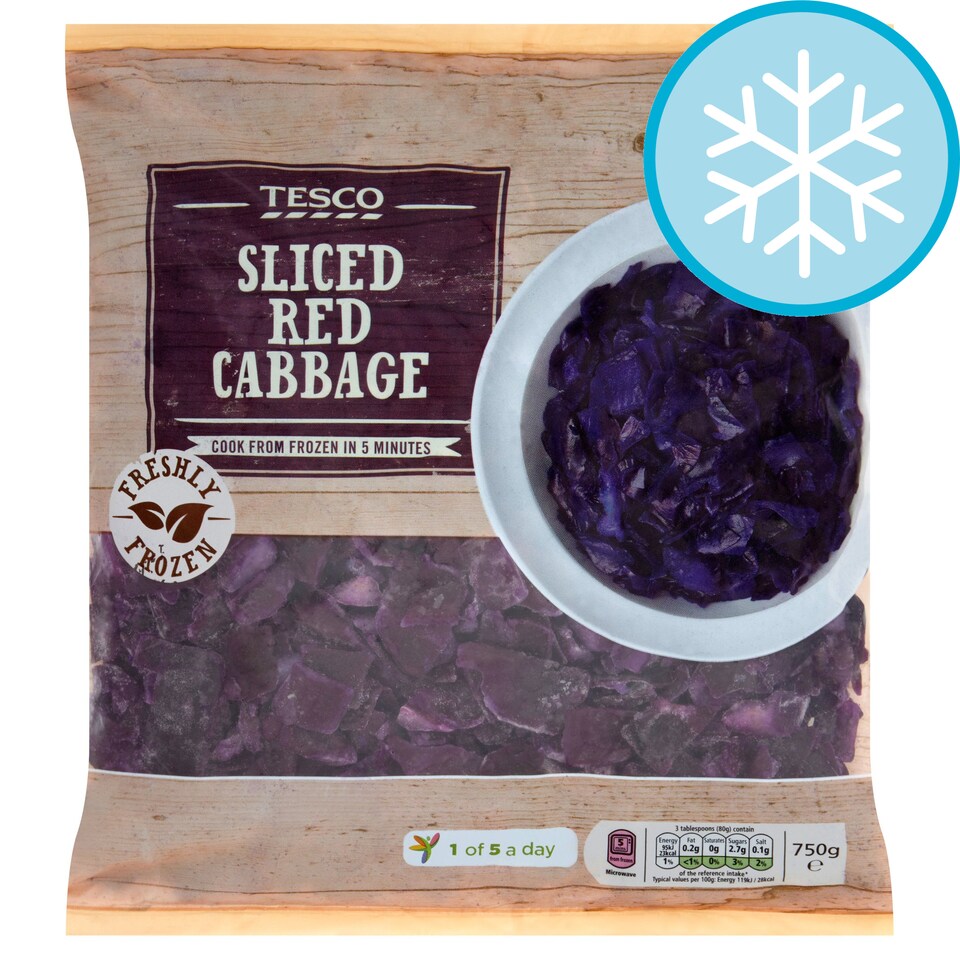 TESCO SHREDDED RED CABBAGE 750G