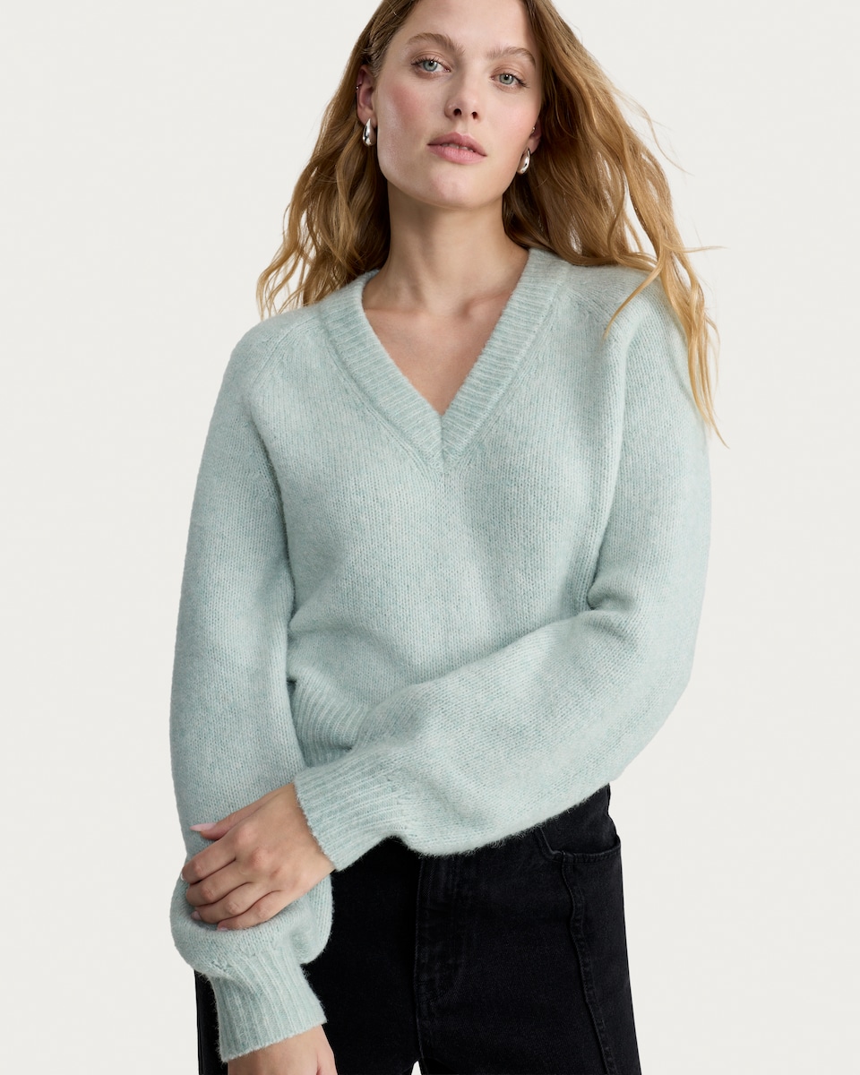image 1 of F&F Knitted V Neck Jumper in Green