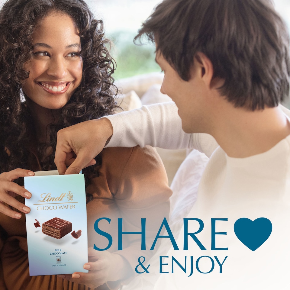 image 1 of Lindt Choco Wafer Milk Chocolate 130g 