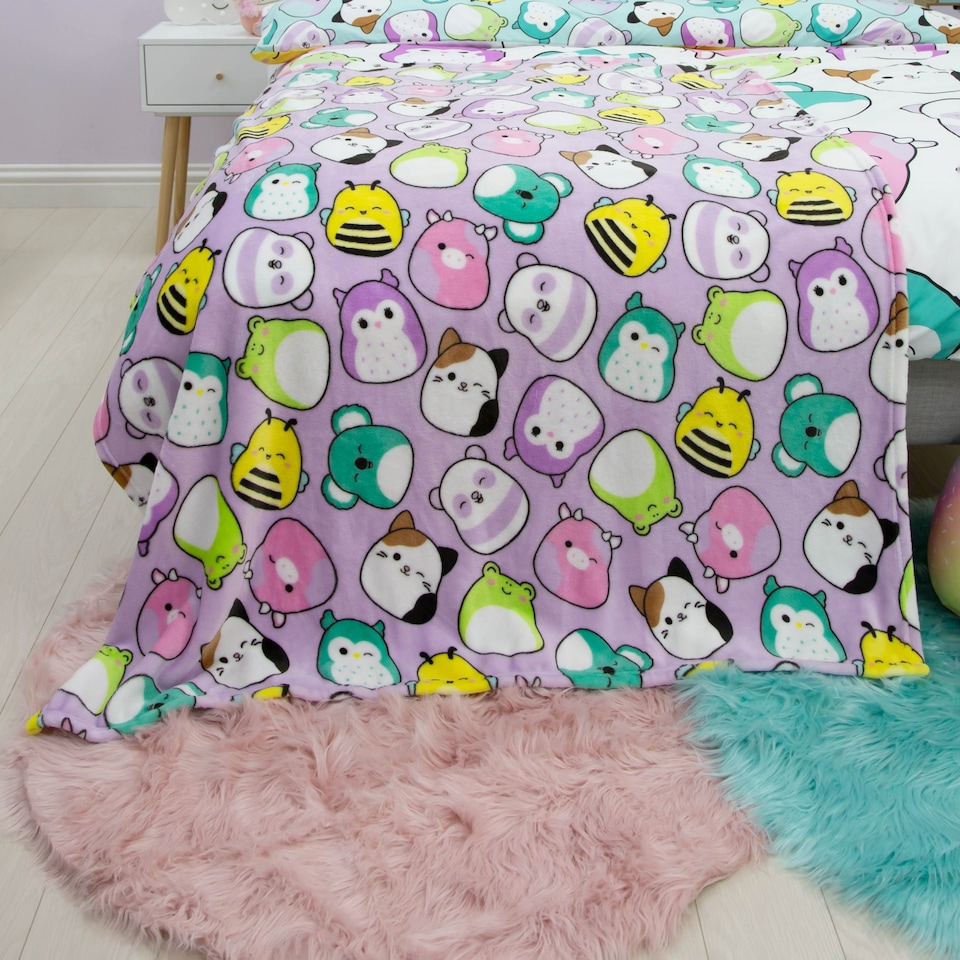 image 1 of SQUISHMALLOWS BRIGHT FLEECE BLANKET