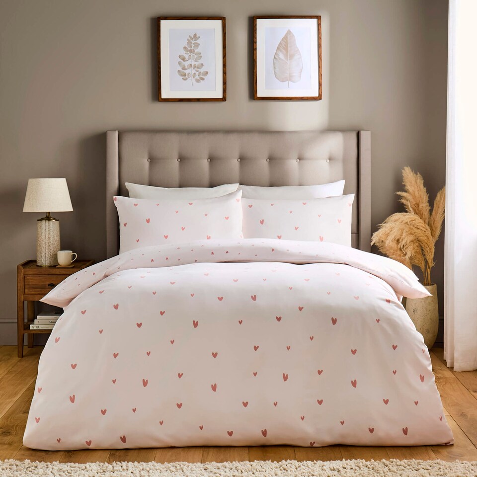 image 1 of Silentnight Love Sleep Hearts Duvet Set Single