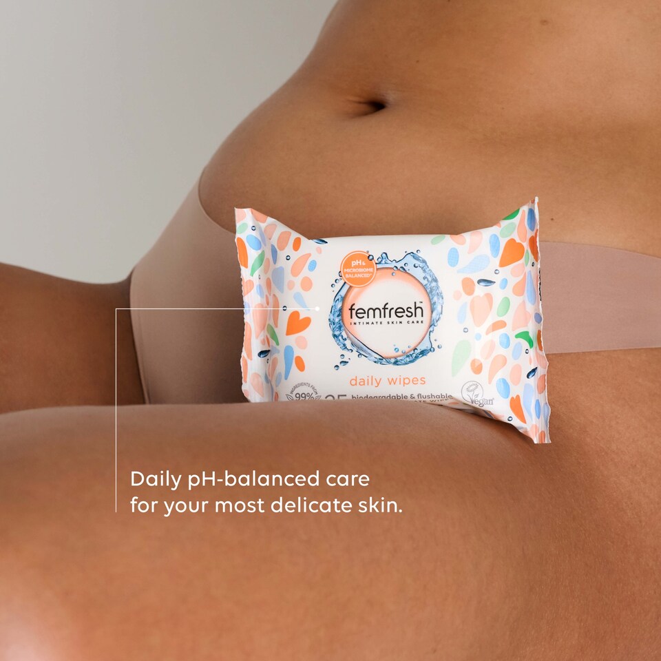 image 1 of Femfresh Intimate Wipes 25 Pack