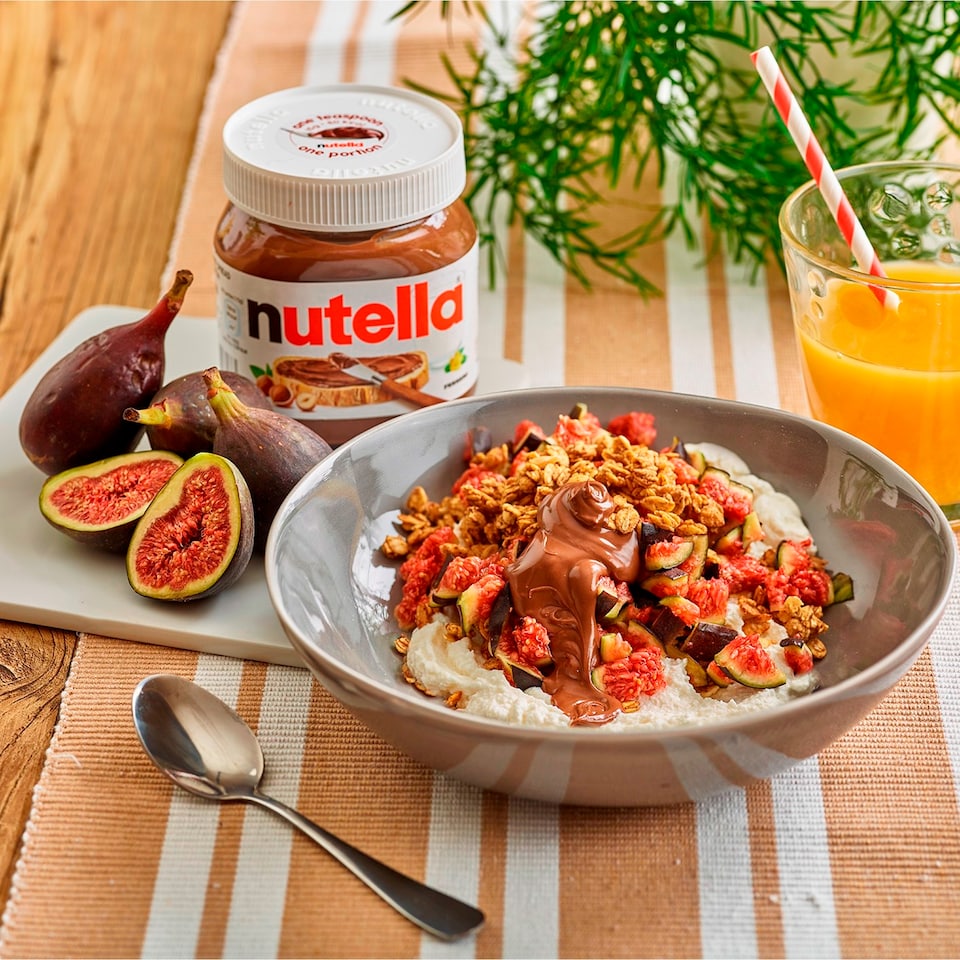image 1 of Nutella Hazelnut & Chocolate Spread 630G