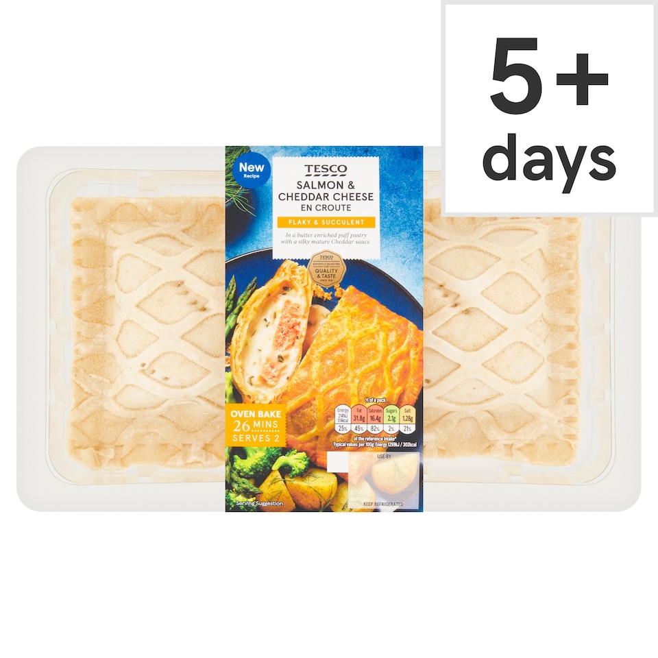 Tesco Salmon and Cheddar En Croute 380g