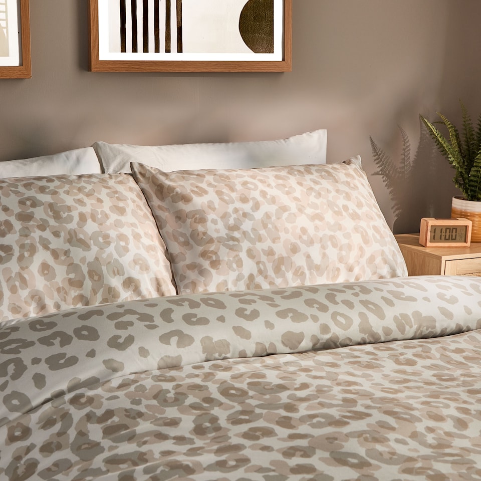 image 1 of Silentnight Supersoft Leopard Print Duvet Set Double