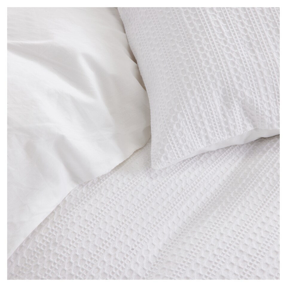 image 1 of F&F Home Bedding White Waffle Duvet Set King
