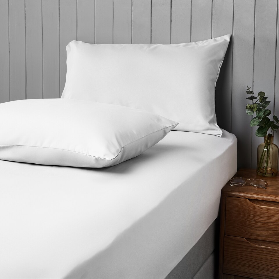 image 1 of Silentnight Refresh House Wife White Pillowcase Pair 