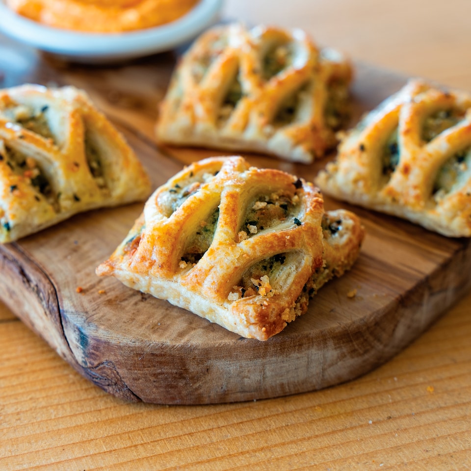 image 1 of Higgidy Cypriot Halloumi & Pesto Little Lattices 120g