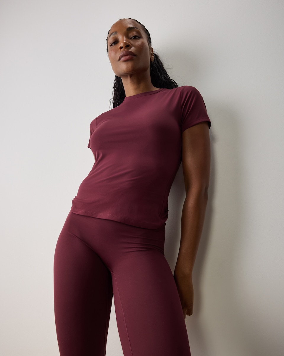 image 1 of F&F Active EVERYHOUR Short Sleeved T-Shirt  in Burgundy