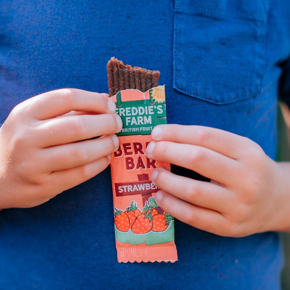image 1 of Freddie's Farm Berry Bars - Strawberry 5 x 20g