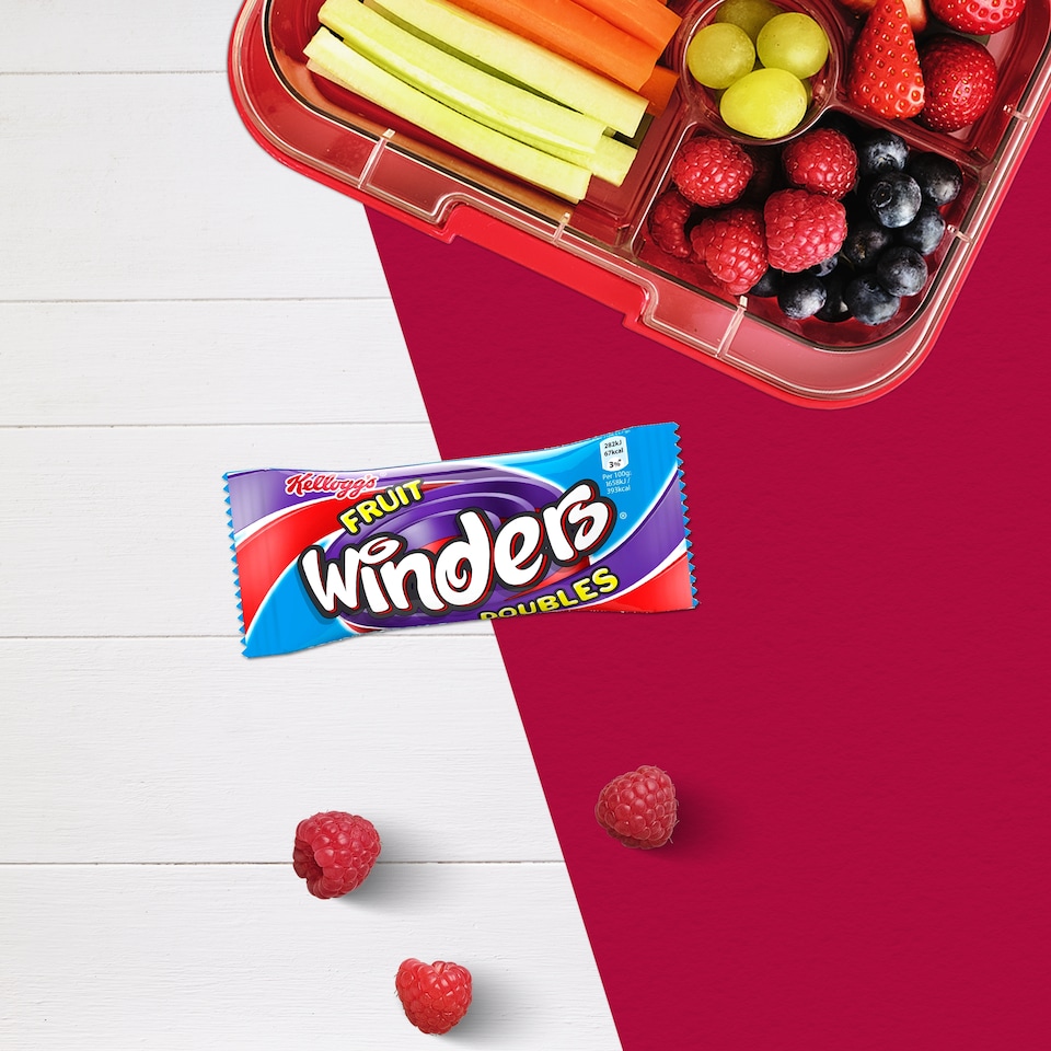 image 1 of Kellogg's Fruit Winders Doubles Strawberry & Blackcurrant 5X17g