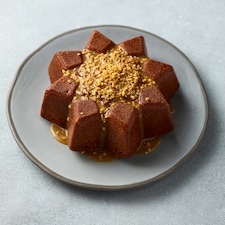 78. Tesco Finest Salted Banoffee Cascading Star 760g (Serves 8)