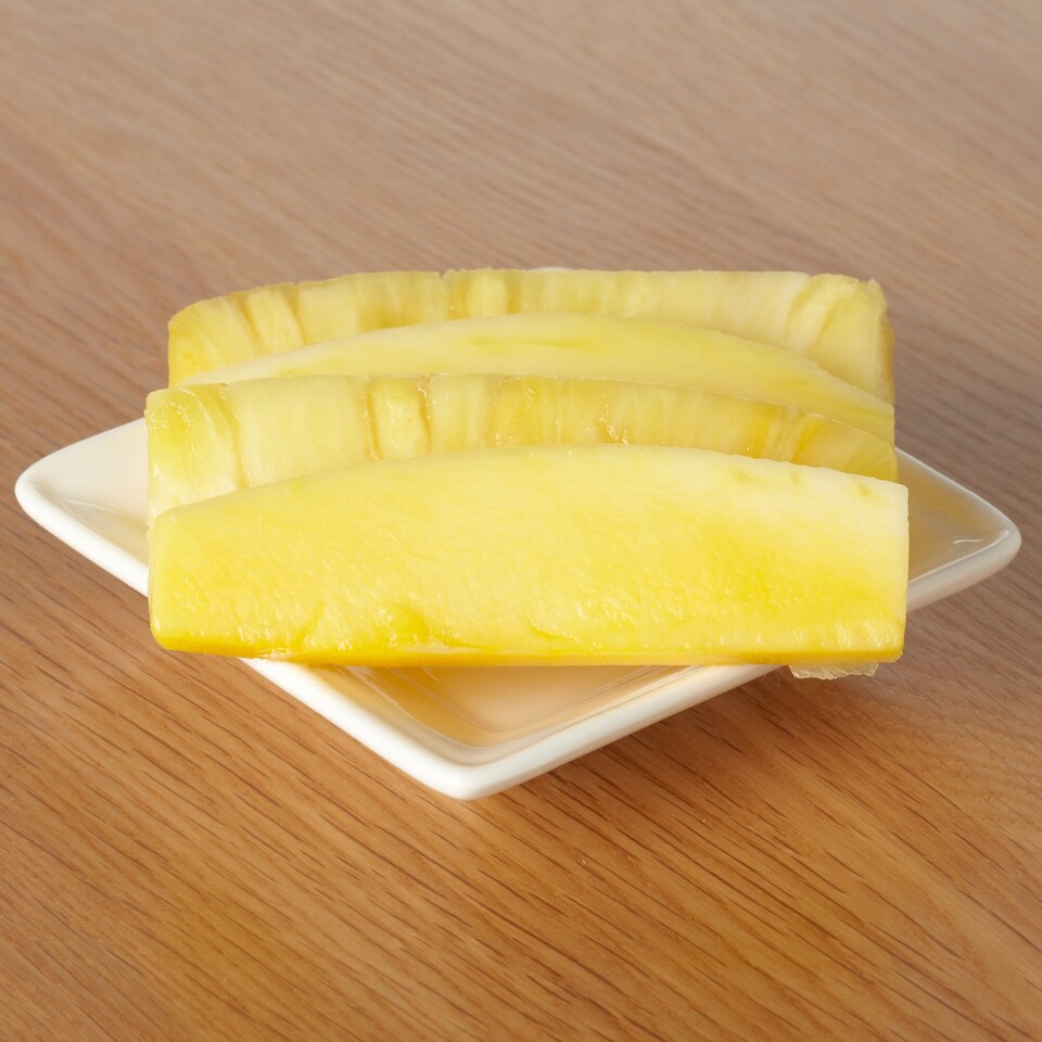image 1 of Tesco Mango And Pineapple Fingers 80G