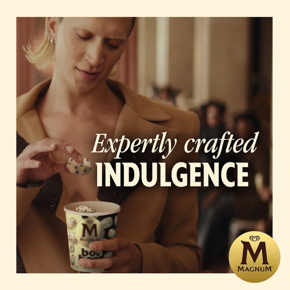 image 1 of Magnum Bonbon White Chocolate & Cookies Ice Cream Frozen Snack 204ml