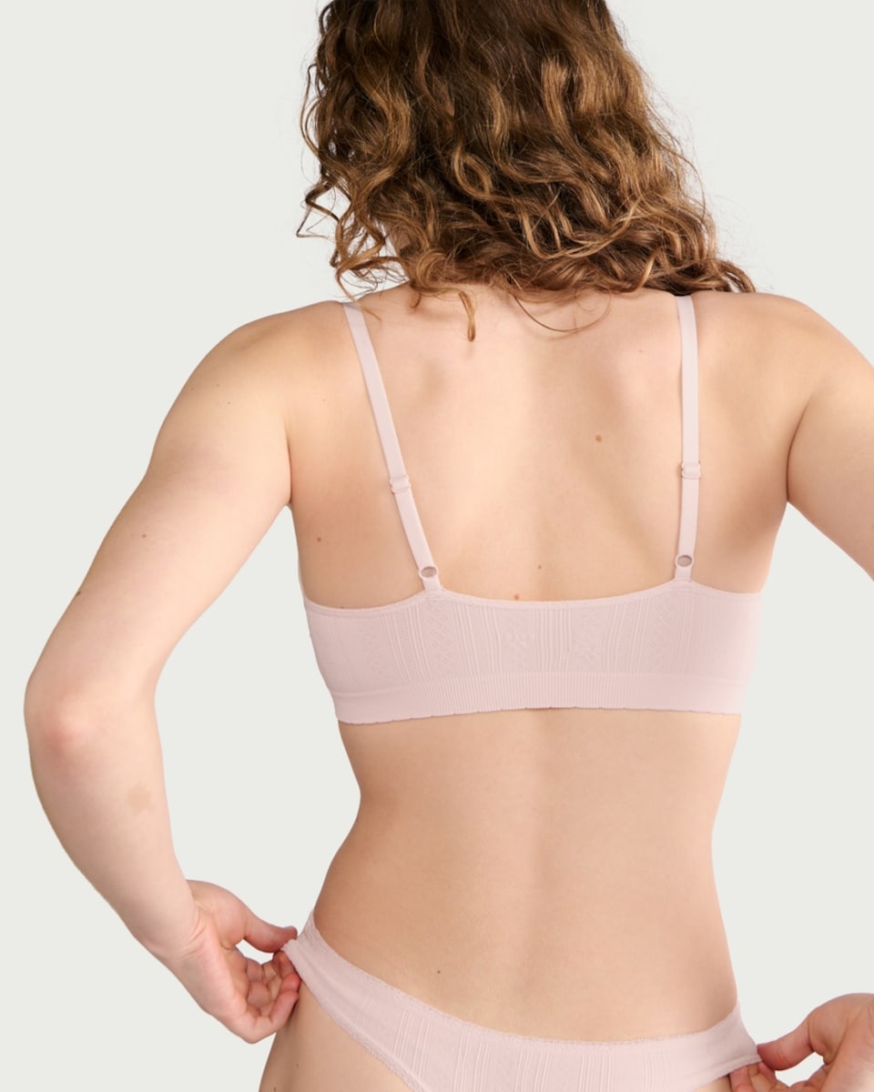 image 1 of F&F 2-Pack Seamfree Lace Trim Contour Crop Tops in Multi