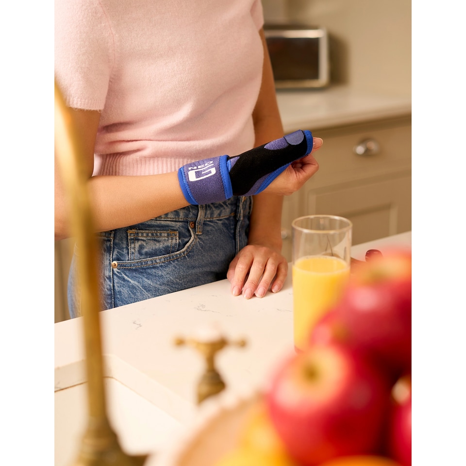 image 1 of Neo G Easy-fit Thumb Brace One Size