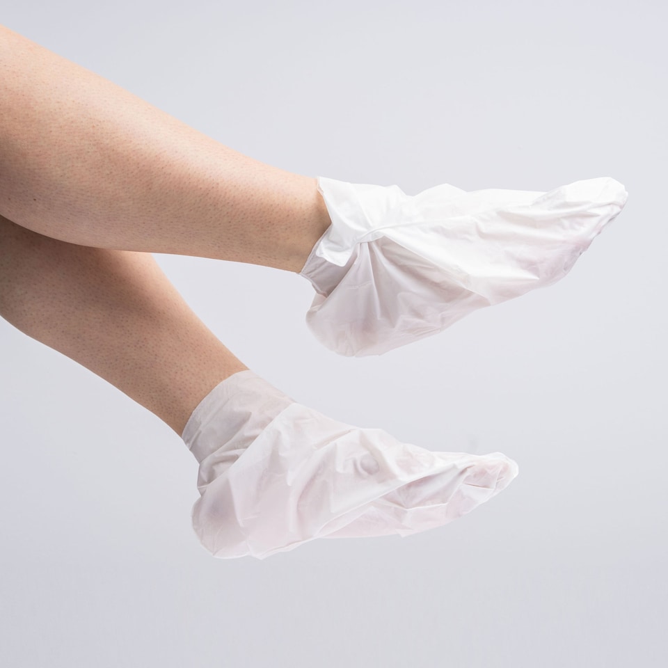 image 1 of W Foot Mask Intensive Moisturising Treatment