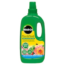 Miracle Grow Pour & Feed Plant Food 1L