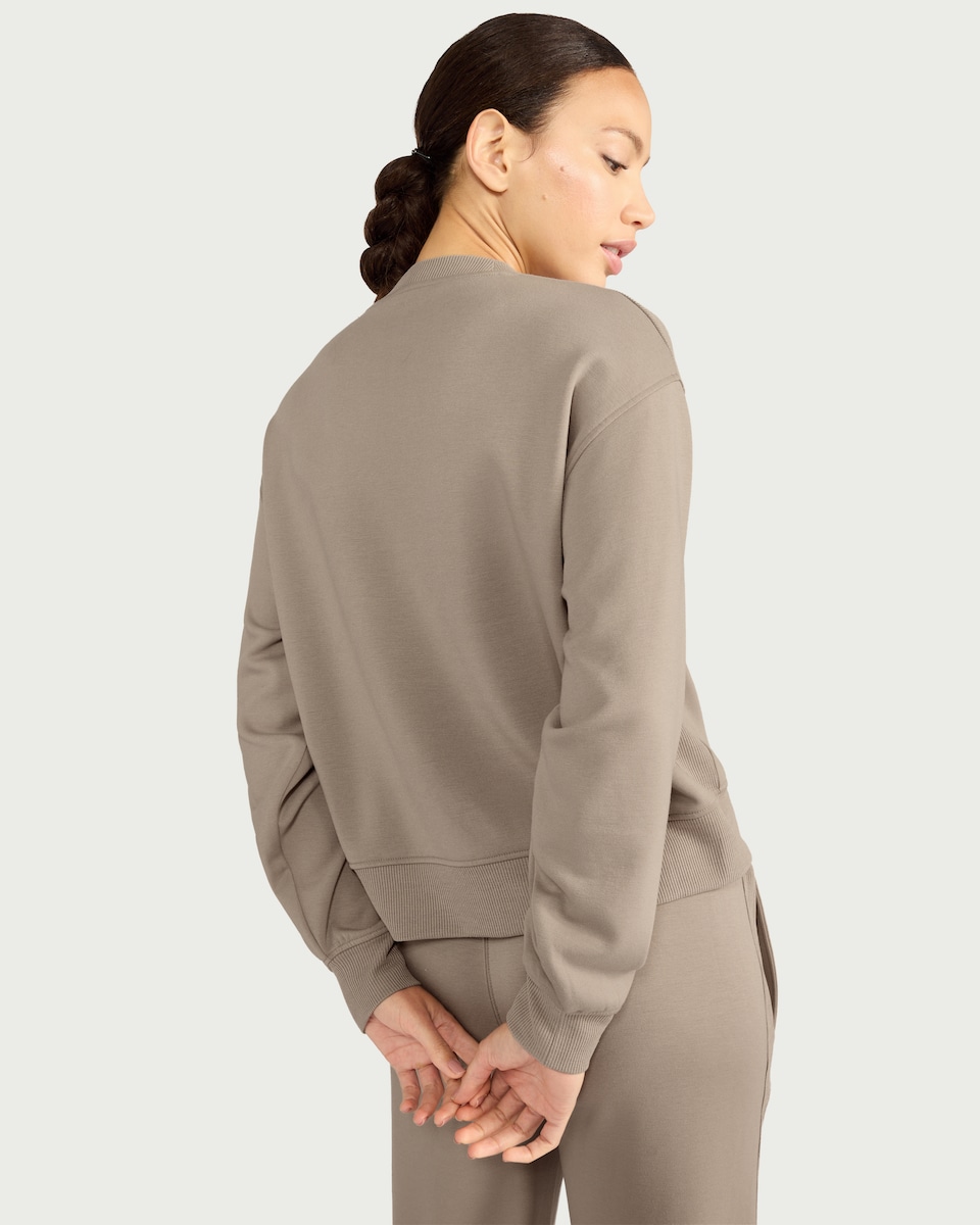 image 1 of F&F Active AFTERCLASS Sweatshirt in Neutral