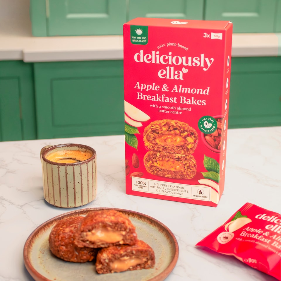 image 1 of Deliciously Ella Apple & Almond Breakfast Bakes 150g