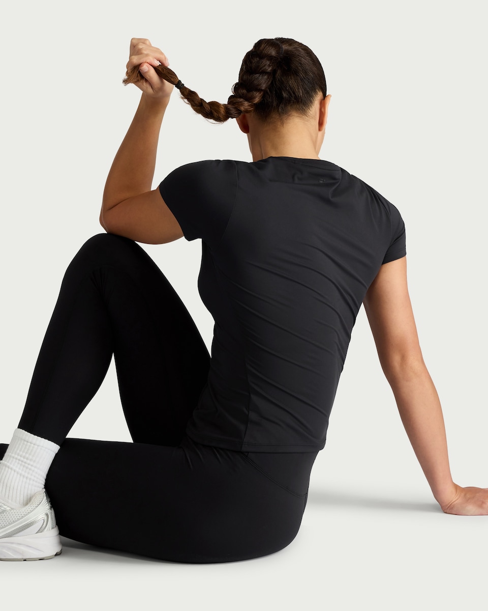 image 1 of F&F Active EVERYHOUR Short Sleeved T-Shirt  in Black