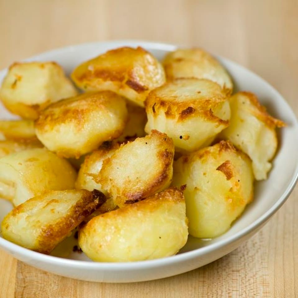 image 1 of Tesco Maris Piper Potatoes 1.25Kg (c)