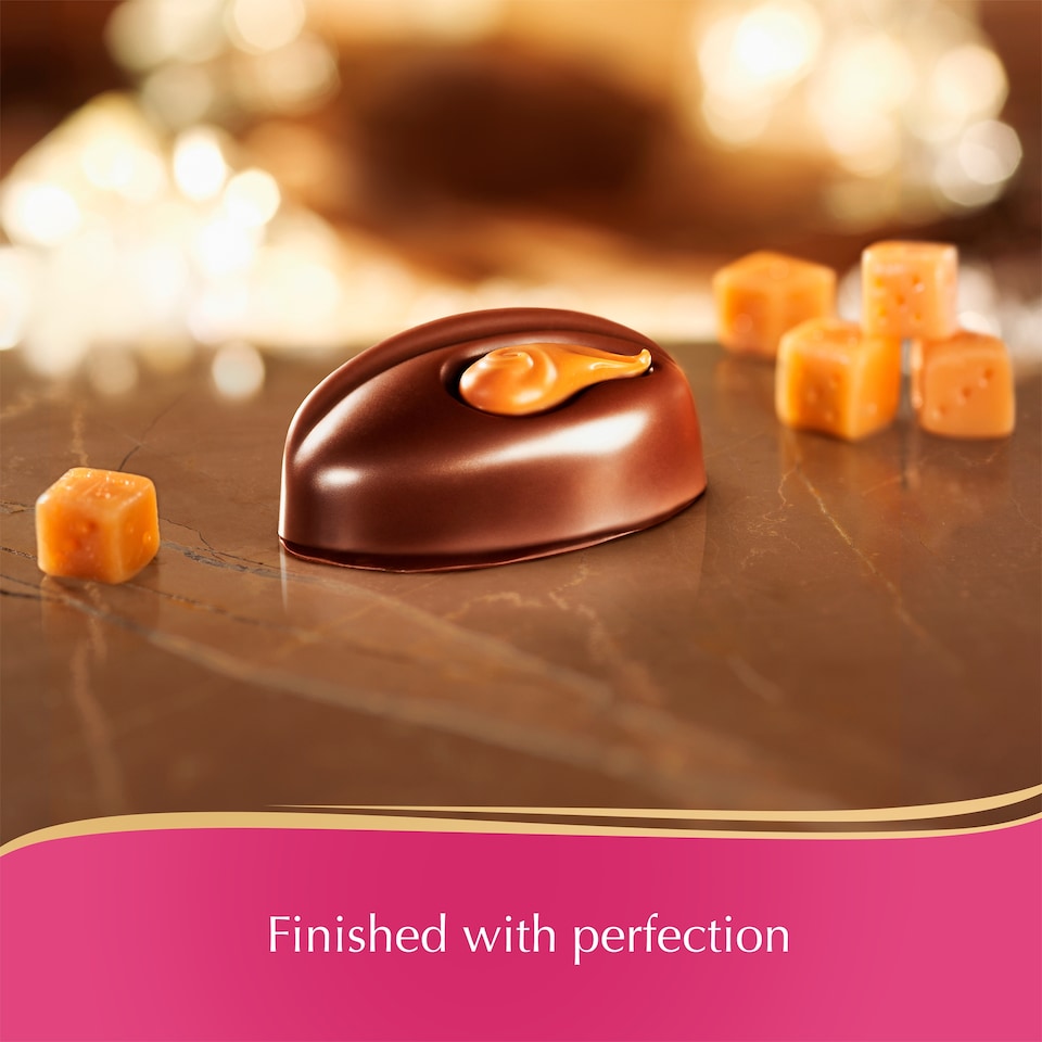 image 1 of Lindt Master Chocolatier Collection Chocolate Box 320g